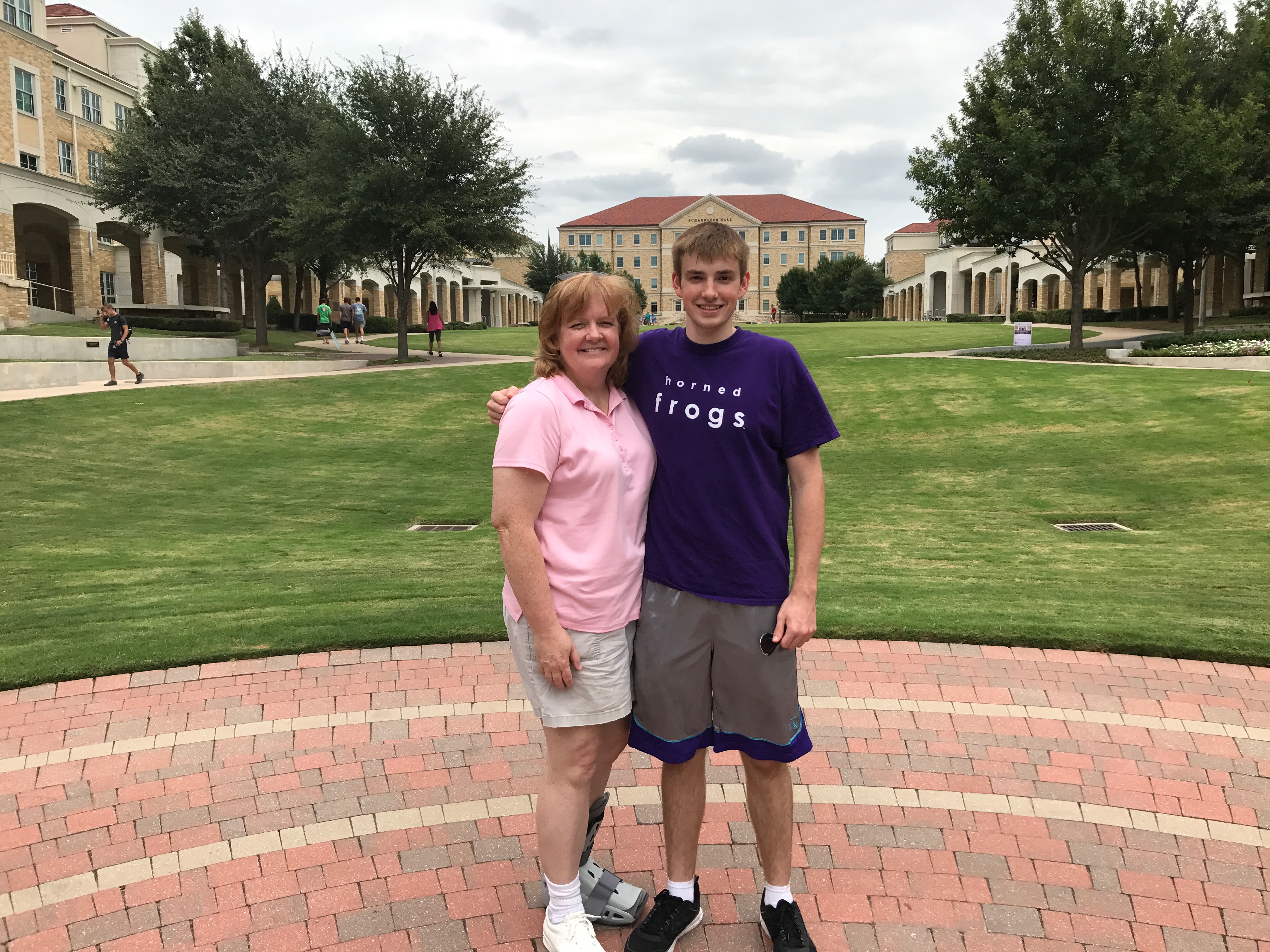 98637F93-3D2B-4B81-A6BD-776F597FB412